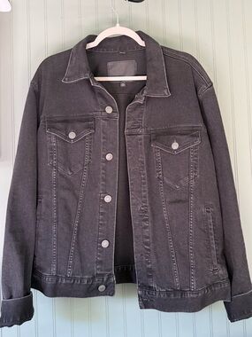 Black Denim Jacket - American Eagle